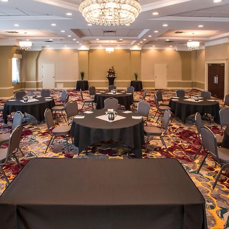 Holiday Inn Conference Centre Edmonton South By Ihg Zewnętrze zdjęcie
