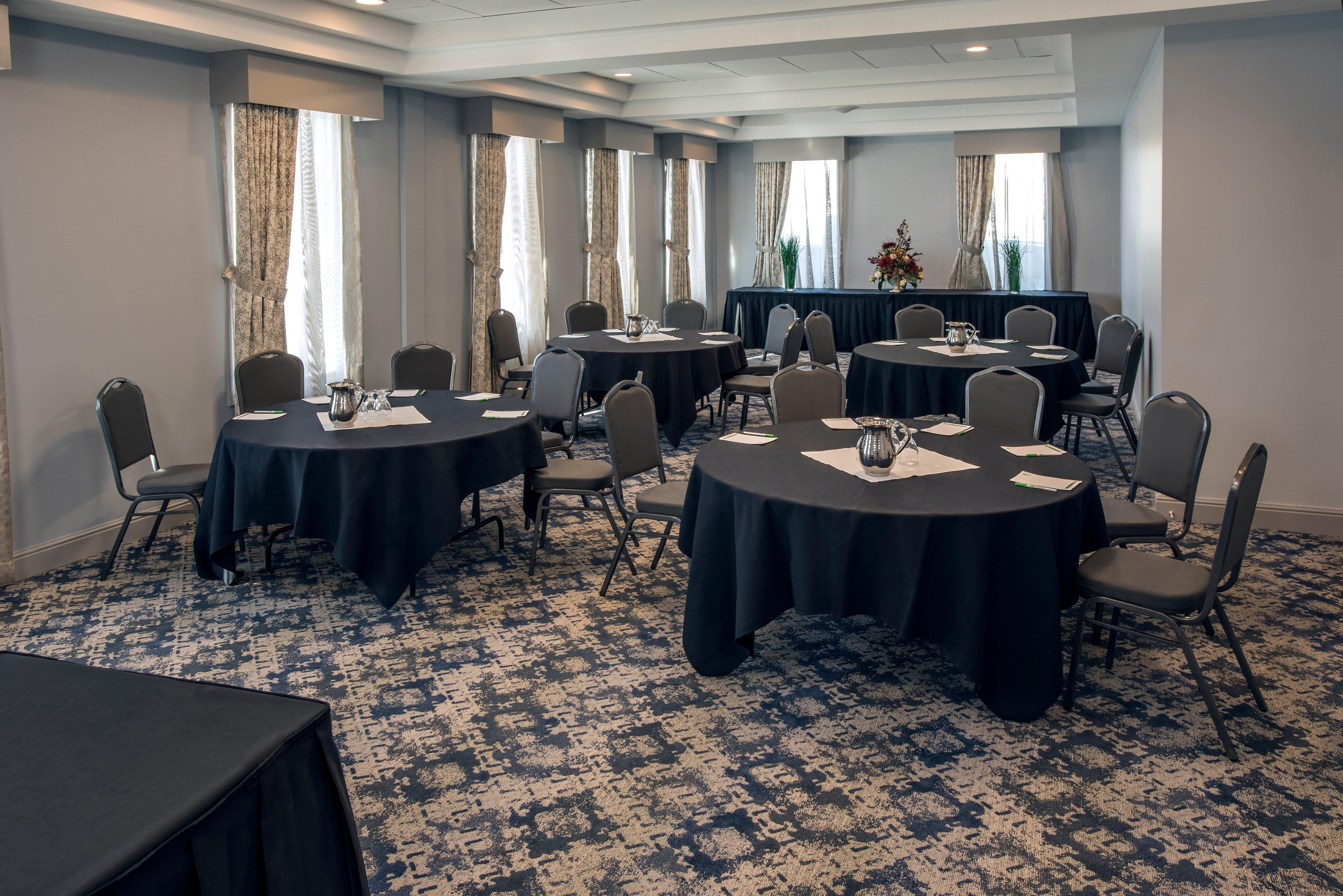 Holiday Inn Conference Centre Edmonton South By Ihg Zewnętrze zdjęcie