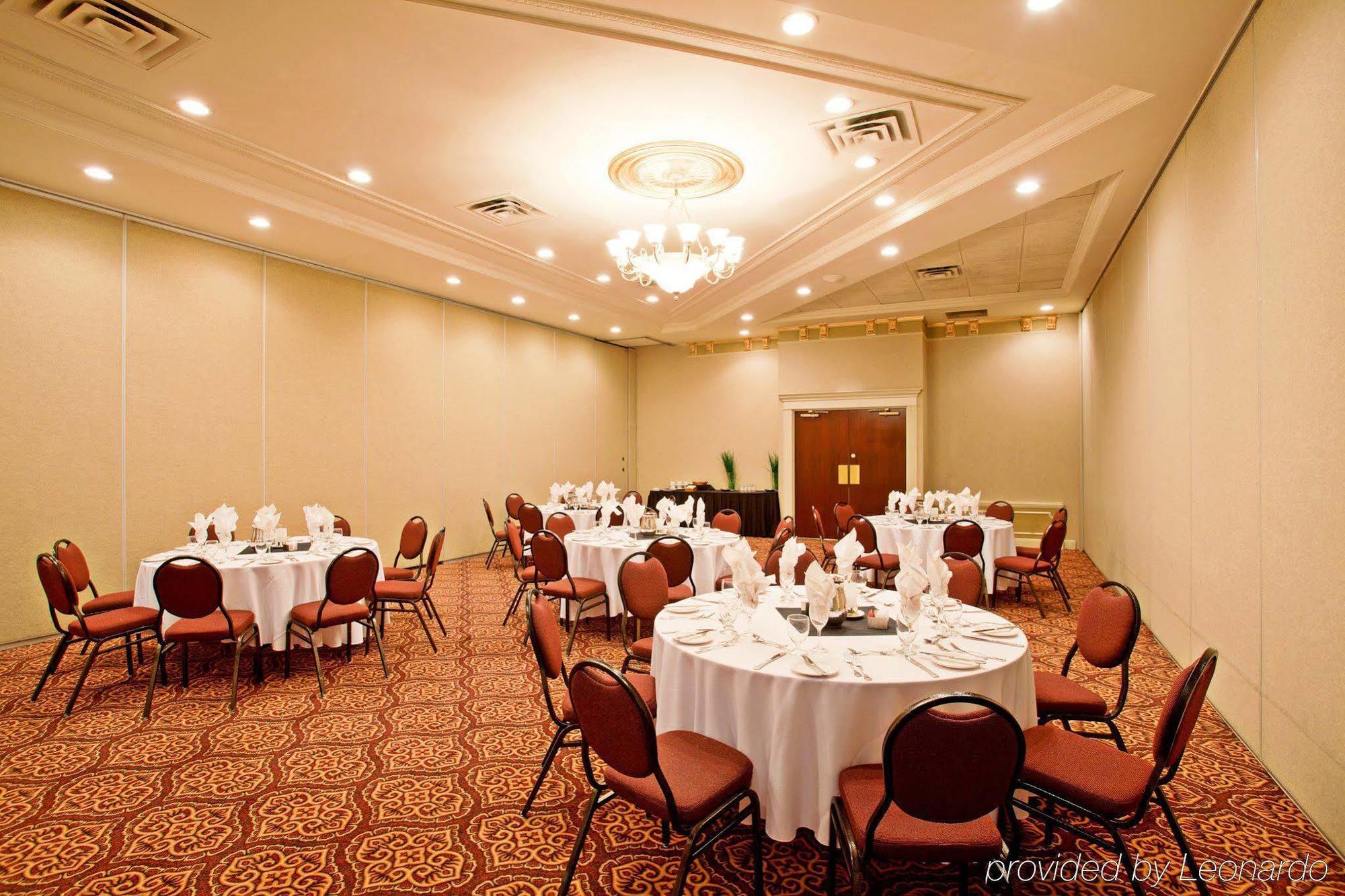 Holiday Inn Conference Centre Edmonton South By Ihg Zewnętrze zdjęcie